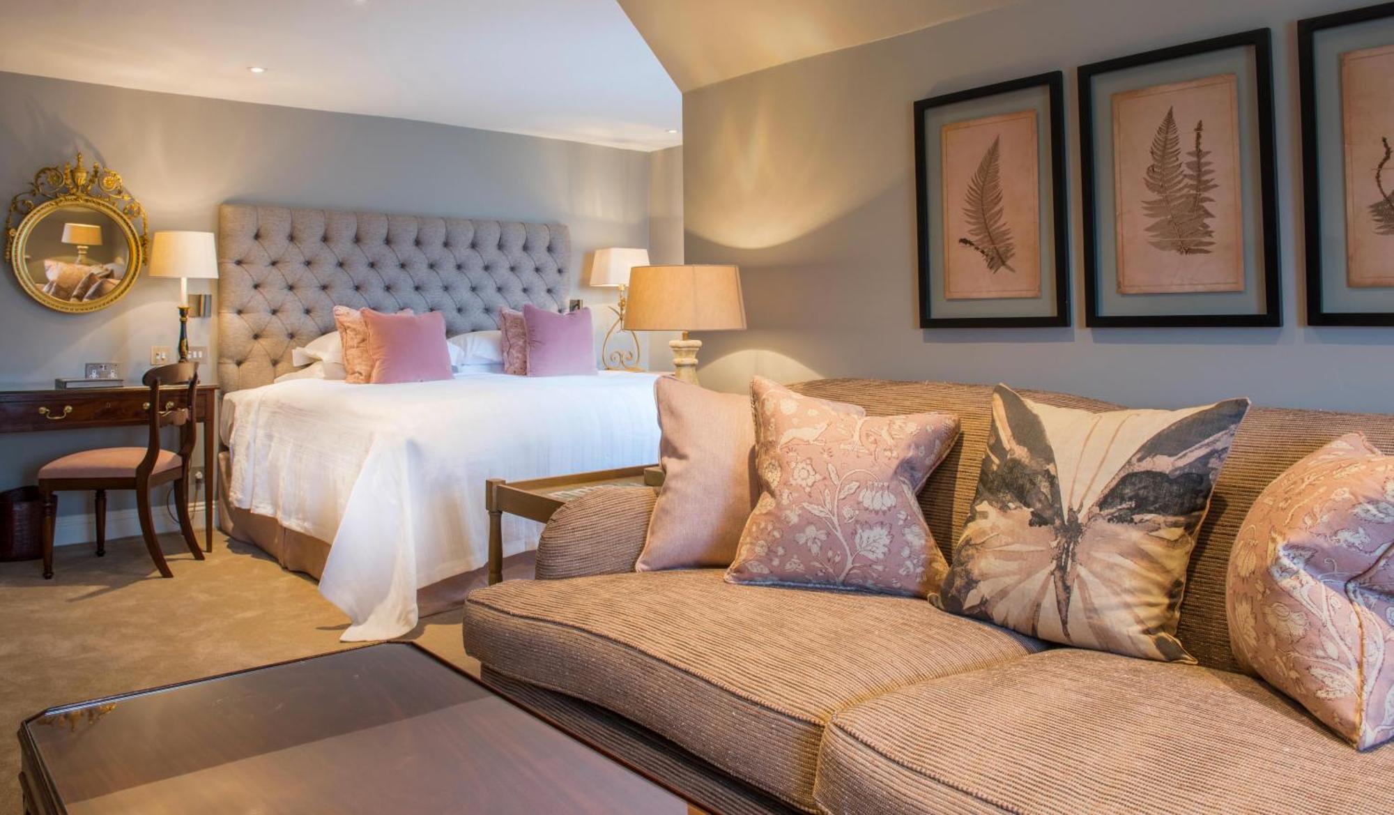 Chewton Glen Hotel - An Iconic Luxury Hotel Нью-Мілтон Екстер'єр фото