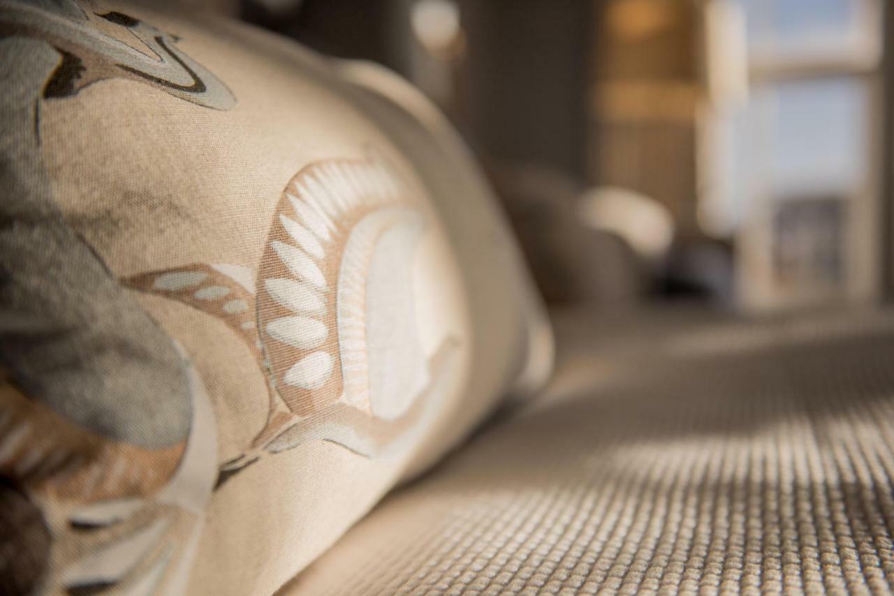 Chewton Glen Hotel - An Iconic Luxury Hotel Нью-Мілтон Екстер'єр фото
